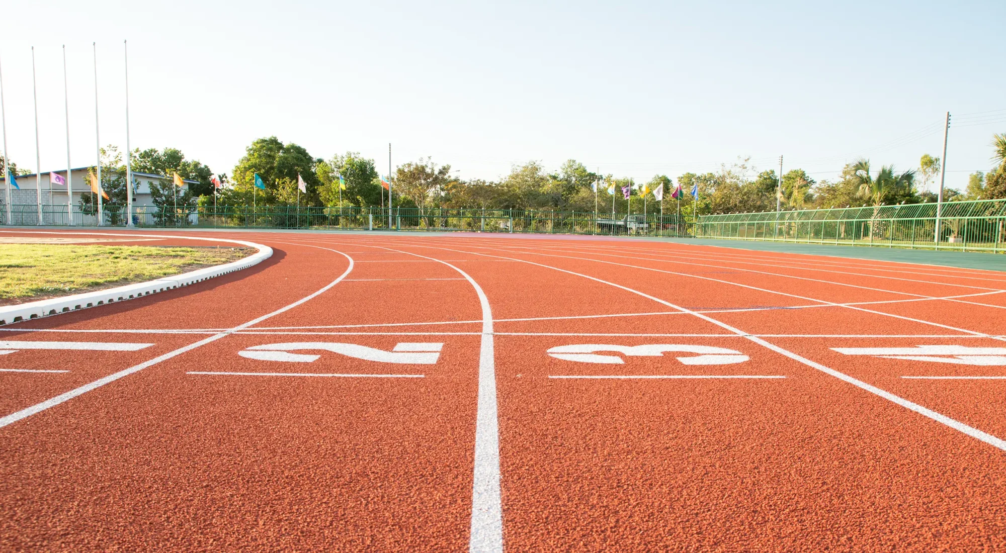 Athletic artificial tracks